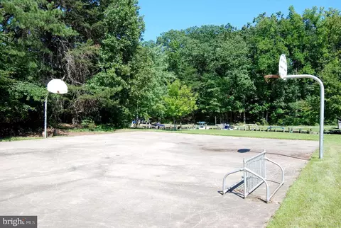 1071 Trails End Rd, Pasadena, MD 21122 photo 54