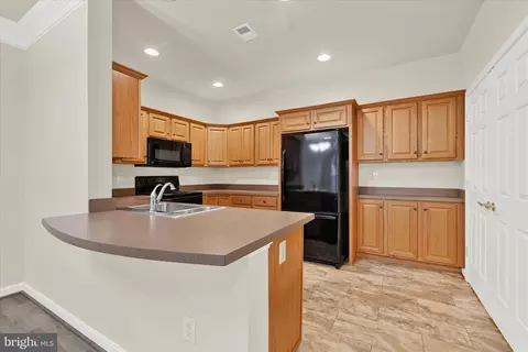 Kitchen - 163 Jacobia Dr #K-1, Pasadena, MD 21122 photo 4 of 4