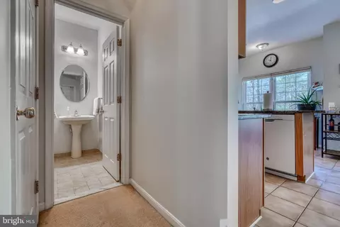 2637 Streamview Dr, Odenton, MD 21113 photo 9