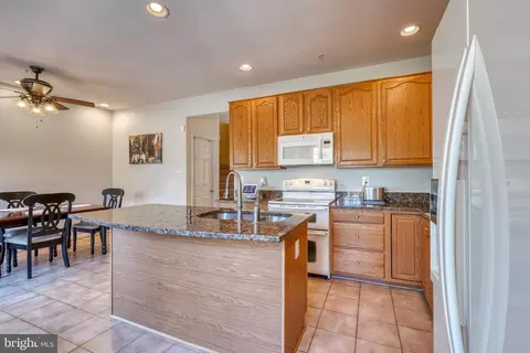 2637 Streamview Dr, Odenton, MD 21113 photo 16
