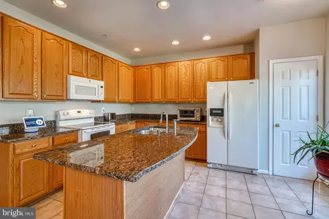 2637 Streamview Dr, Odenton, MD 21113 photo 15