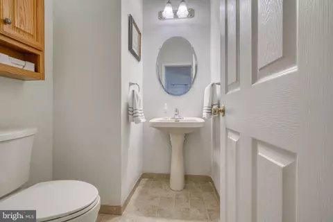 2637 Streamview Dr, Odenton, MD 21113 photo 10