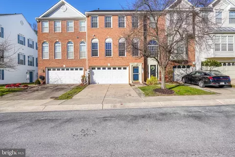 2637 Streamview Dr, Odenton, MD 21113 photo 3