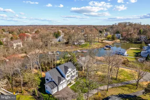 View/Area - 3941 W Shore Dr, Edgewater, MD 21037 photo 3 of 7