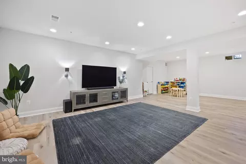 Living - 3941 W Shore Dr, Edgewater, MD 21037 photo 4 of 4