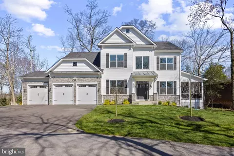 3941 W Shore Dr, Edgewater, MD 21037