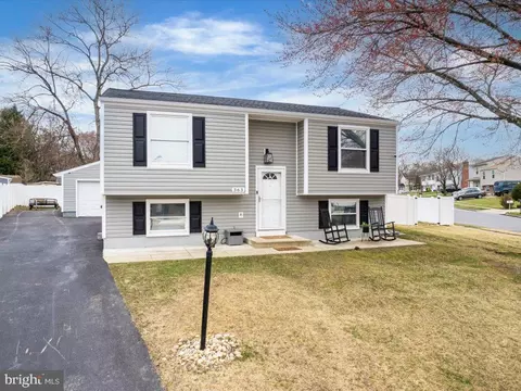363 Cork Rd, Glen Burnie, MD 21060