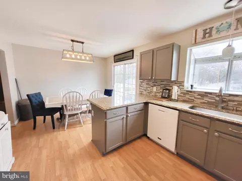 Kitchen - 708 Tyler Point Rd, Deale, MD 20751 photo 2 of 5