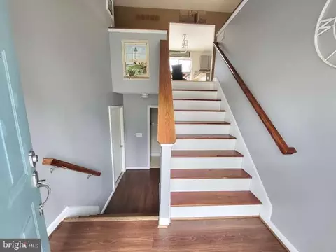Entry Way - 708 Tyler Point Rd, Deale, MD 20751 photo 5 of 5