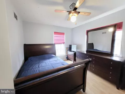 Bedroom - 708 Tyler Point Rd, Deale, MD 20751 photo 3 of 4