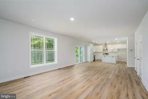 Living - 216 Drum Ave S, Pasadena, MD 21122 photo 1 of 1