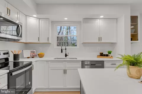 1304 Blackwalnut Ct, Annapolis, MD 21403 photo 22