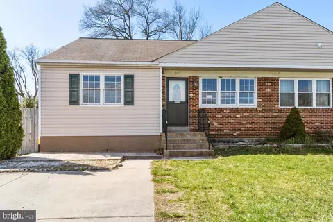 867 Turf Valley Dr, Pasadena, MD 21122