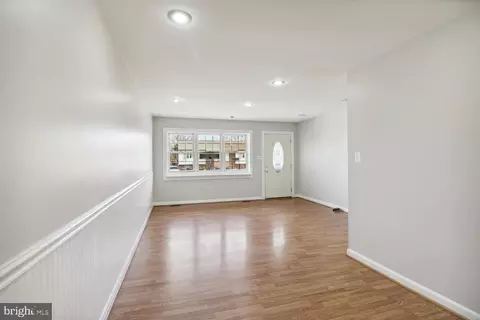 Entry Way - 867 Turf Valley Dr, Pasadena, MD 21122 photo 1 of 3