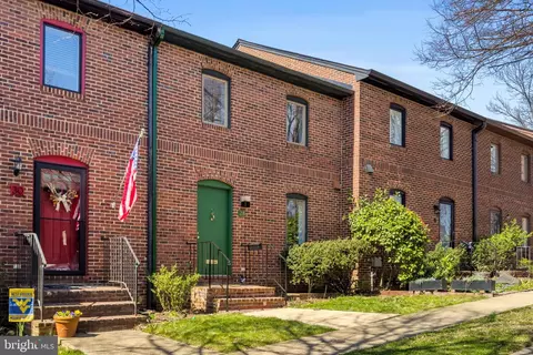 28 City Gate Ln, Annapolis, MD 21401