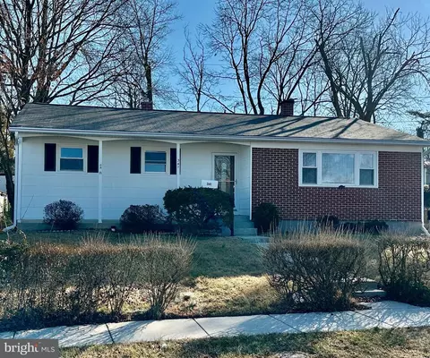 341 Park Hall S, Laurel, MD 20724