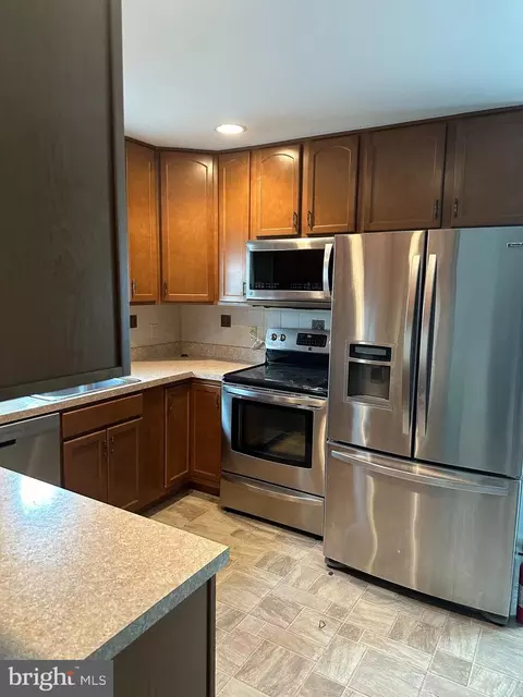 341 Park Hall S, Laurel, MD 20724 photo 3