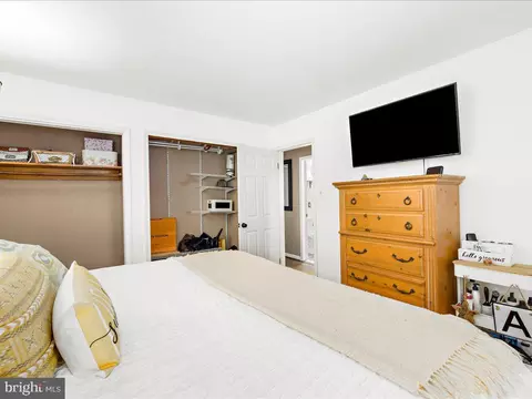 Bedroom - 219 Glen Rd, Pasadena, MD 21122 photo 3 of 7