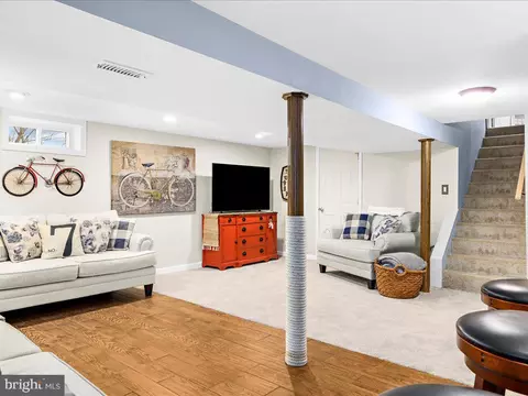 Living - 219 Glen Rd, Pasadena, MD 21122 photo 8 of 10