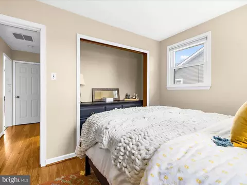 Bedroom - 219 Glen Rd, Pasadena, MD 21122 photo 5 of 7