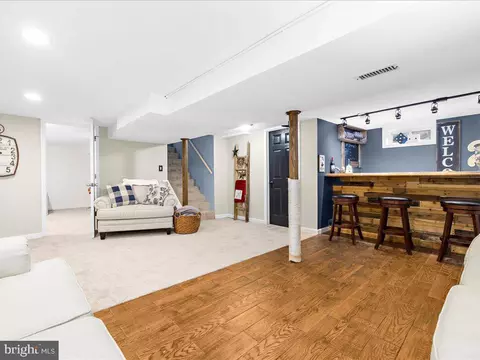 Living - 219 Glen Rd, Pasadena, MD 21122 photo 9 of 10