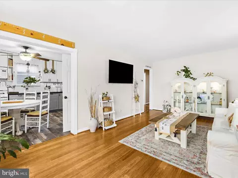 Living - 219 Glen Rd, Pasadena, MD 21122 photo 3 of 10
