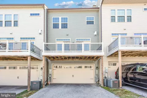 Exterior - 7409 Tennison Ln, Hanover, MD 21076 photo 5 of 7