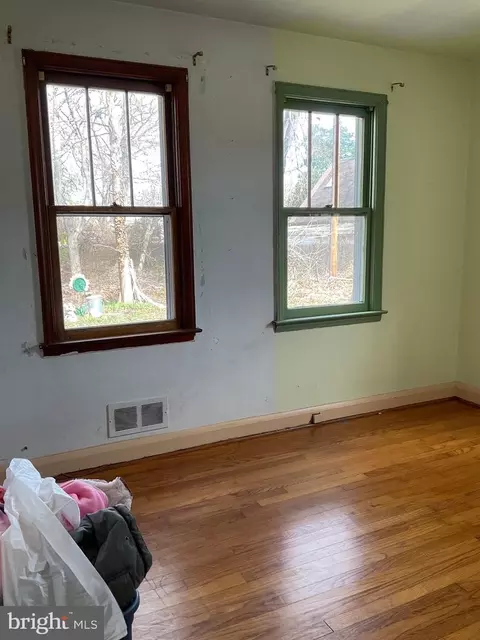 Other - 215 Mulberry Ave, Pasadena, MD 21122 photo 5 of 9
