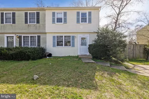 365 River Rd, Arnold, MD 21012
