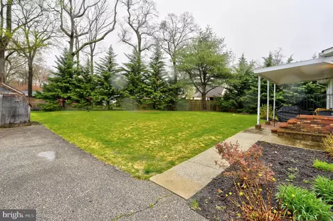 Exterior - 55 Nicholson Dr, Pasadena, MD 21122 photo 7 of 15