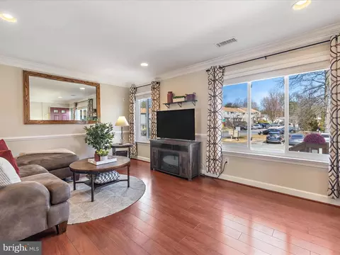 Living - 2208 Notely Ln, Crofton, MD 21114 photo 5 of 6