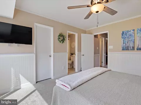 Bedroom - 2208 Notely Ln, Crofton, MD 21114 photo 6 of 10