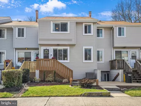 Exterior - 2208 Notely Ln, Crofton, MD 21114 photo 6 of 12