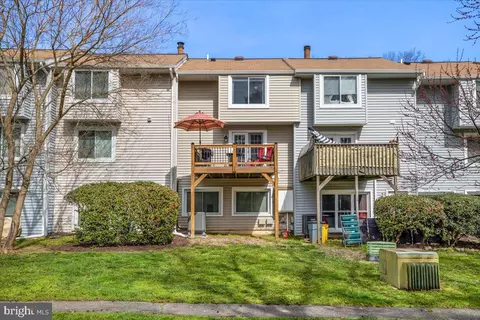 Exterior - 2208 Notely Ln, Crofton, MD 21114 photo 4 of 12