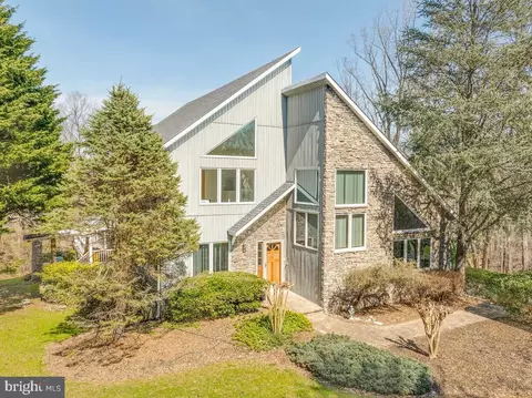 4305 Warthen Dr, Harwood, MD 20776