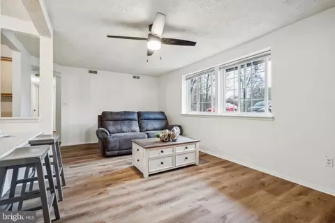 3502 B Lochearn Ct #B, Pasadena, MD 21122 photo 3