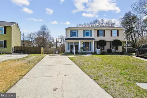 8043 Bosley Ct, Glen Burnie, MD 21061