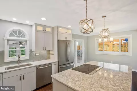 Kitchen - 11 Williams Dr, Annapolis, MD 21401 photo 7 of 8