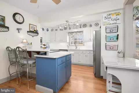 201 Beverley Ave, Edgewater, MD 21037 photo 6