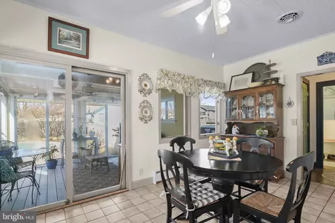 201 Beverley Ave, Edgewater, MD 21037 photo 28