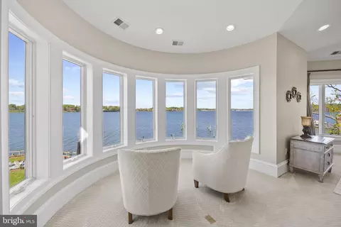 Living - 540 Sunset Rd, Annapolis, MD 21403 photo 4 of 4