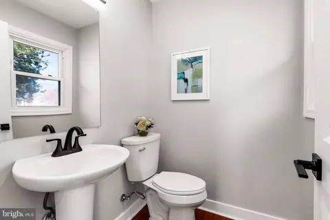 Bath - 2911 Gladnor Rd, Pasadena, MD 21122 photo 1 of 7