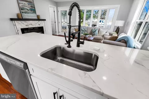 Kitchen - 2911 Gladnor Rd, Pasadena, MD 21122 photo 5 of 5