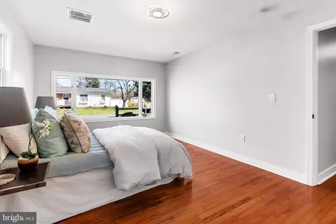 Bedroom - 2911 Gladnor Rd, Pasadena, MD 21122 photo 5 of 5