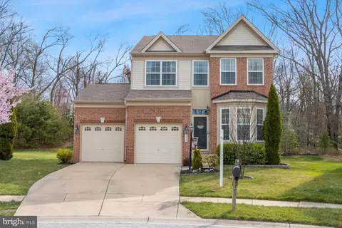 7203 Stallings Dr, Glen Burnie, MD 21060