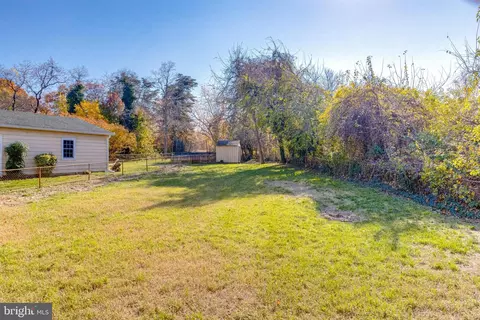 Exterior - 552 Broadwater Rd, Arnold, MD 21012 photo 5 of 9