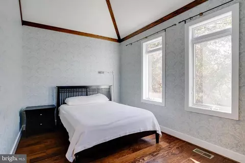 Bedroom - 552 Broadwater Rd, Arnold, MD 21012 photo 1 of 6