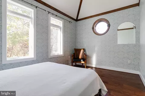 Bedroom - 552 Broadwater Rd, Arnold, MD 21012 photo 5 of 6