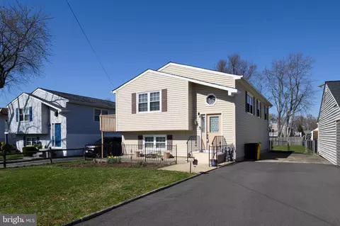 1016 A 7th St, Glen Burnie, MD 21060