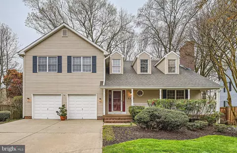 1310 Peartree Ct, Crofton, MD 21114